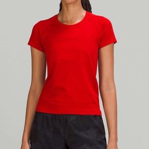 Lululemon Swiftly Tech 2.0 in Red